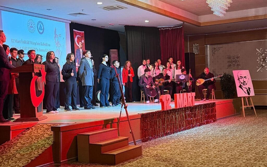 İstiklâl Marşı’nın Kabulü’nün 105. Yılı Pursaklar’da Anıldı